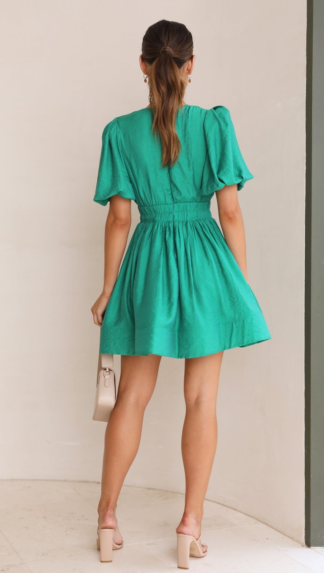Macy Flare Mini Vestido - Vestido de verano con mangas hinchadas y cuello cuadrado | Amsterdam de Becker