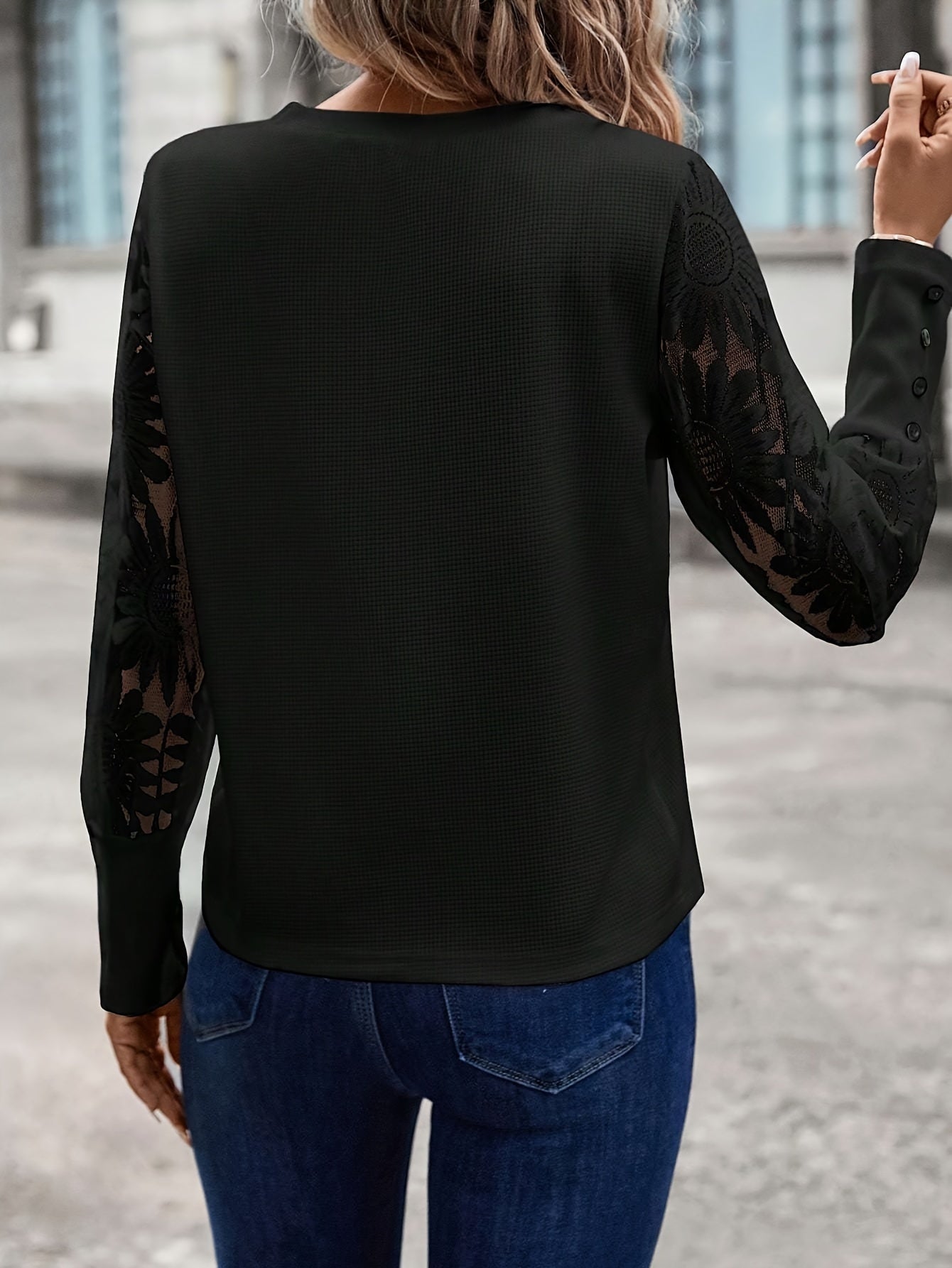 Bluză Nayelle Soft Glam – Detalii elegante din dantelă și aspect luxos | Amsterdamul lui Becker