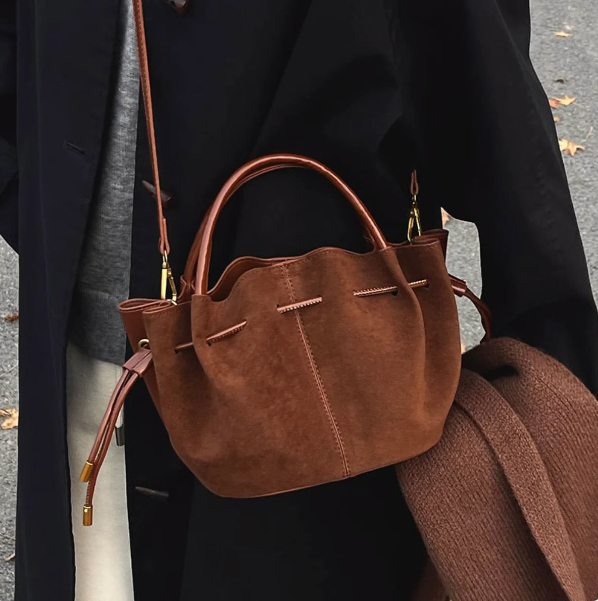 Becker's Amsterdam™ - Brun crossbody-veske med tauløkke