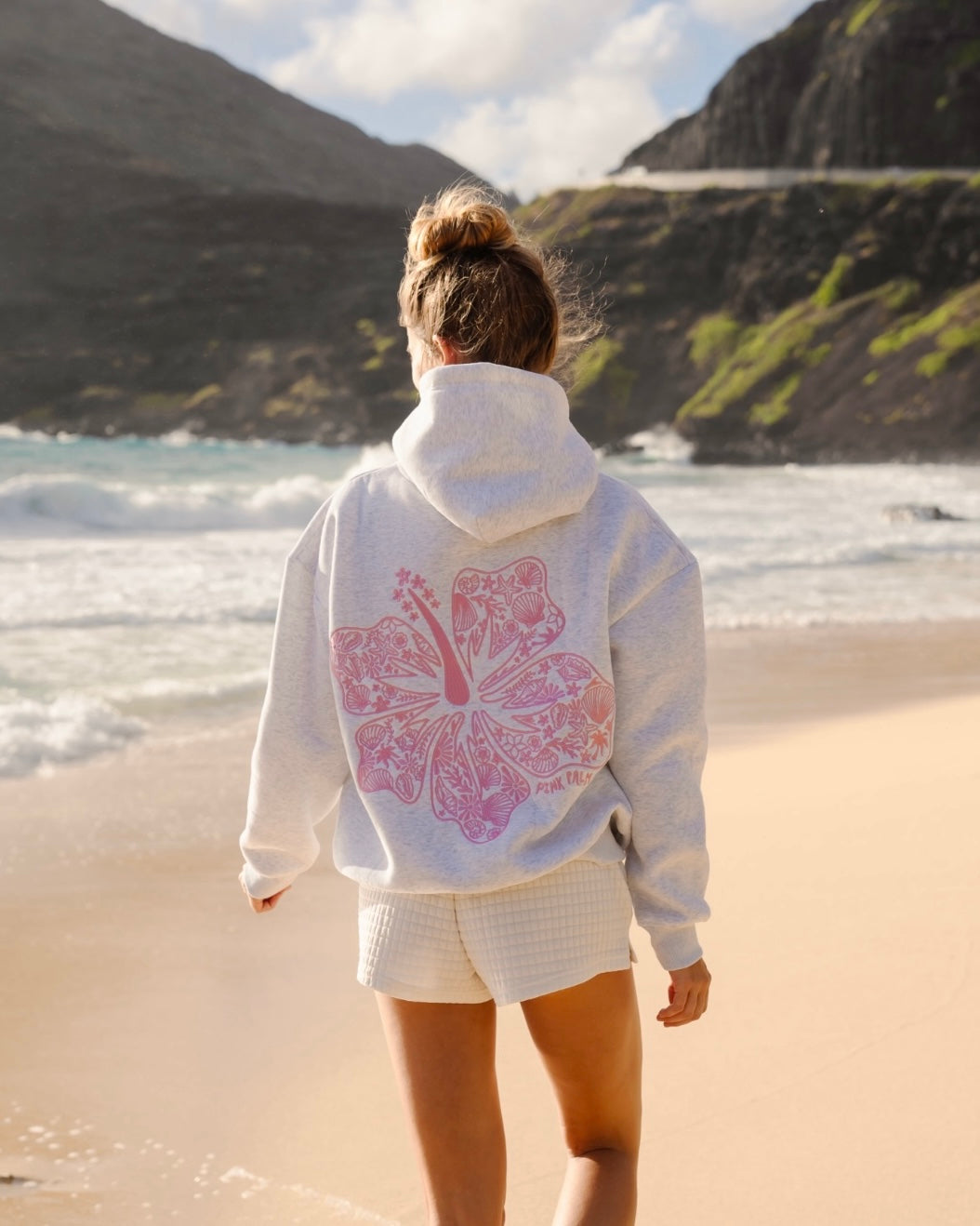 Flora Dream Hoodie - Mix di cotone in forma rilassata con stampa sul retro di fiori | Becker Amsterdam