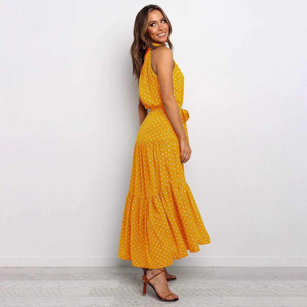 Bella Long Ladies Dress con punti per un look femminile e raffinato