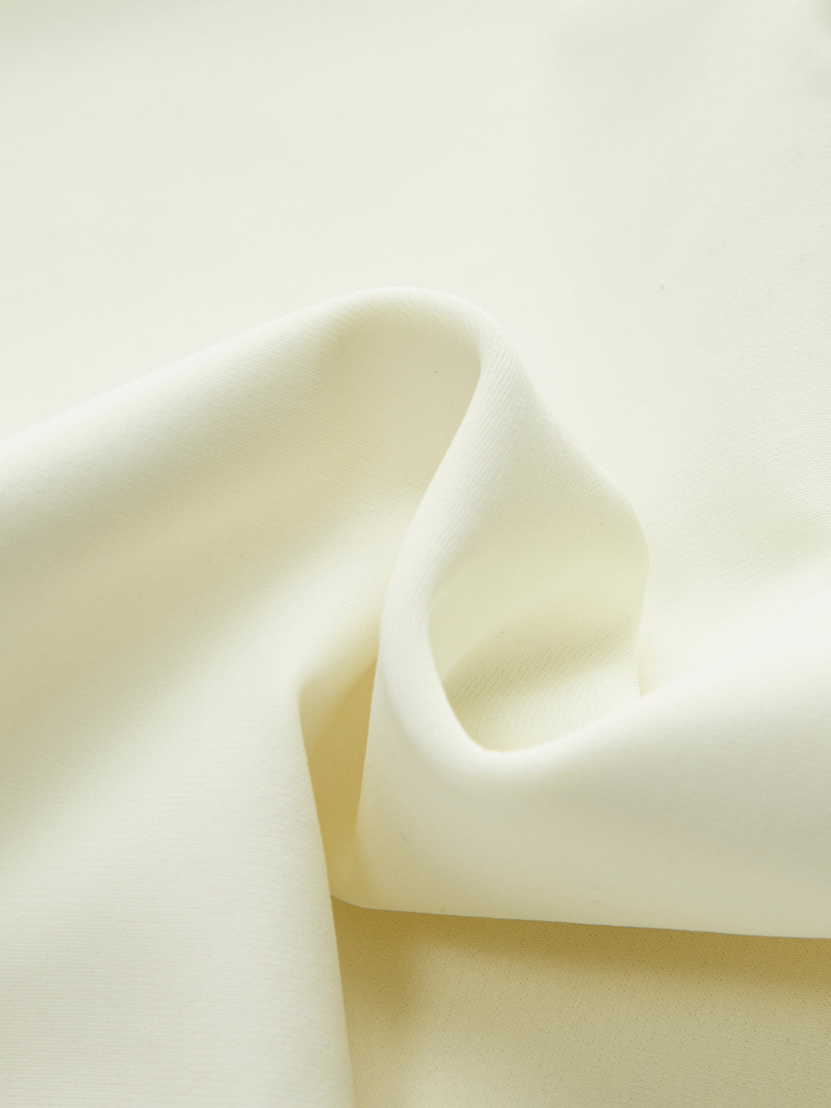 Bellarose Luxury Beige Halter Baddräkt – Elegant Sculpting Fit | Beckers Amsterdam