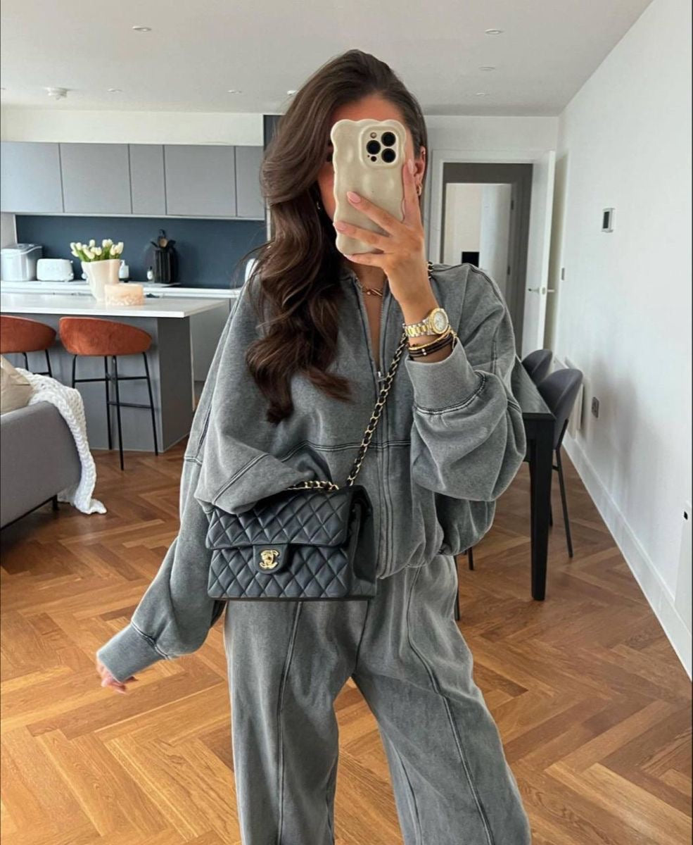 City Lounge Edit™ – Chic & Comfy Tracksuit | Becker's Amsterdam