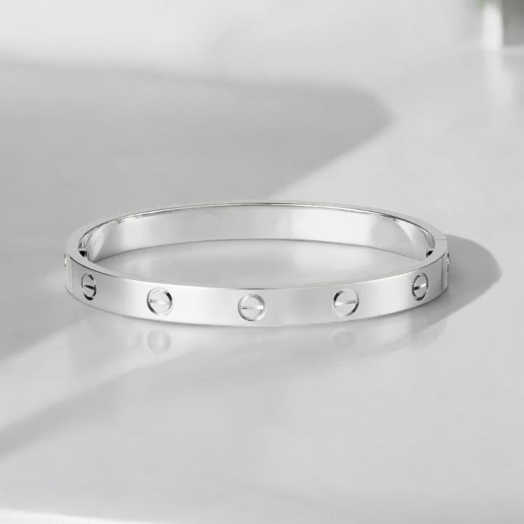 Kaíró Screw Bangle - Unisex Metal Bangle með lúxus skrúfum smáatriðum | Amsterdam Becker