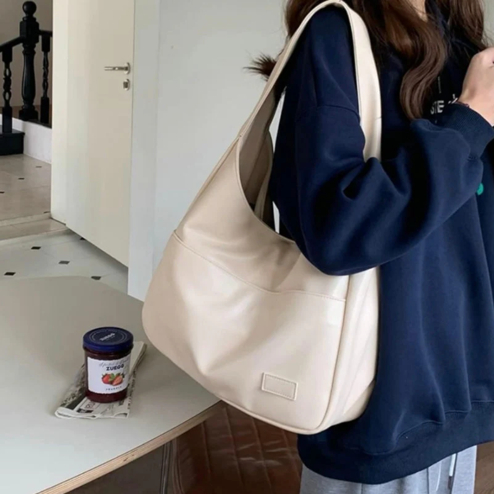 Olivia Luxe Slouch Bag™ – Luxury Shoulder Bag for Women | Becker's Amsterdam