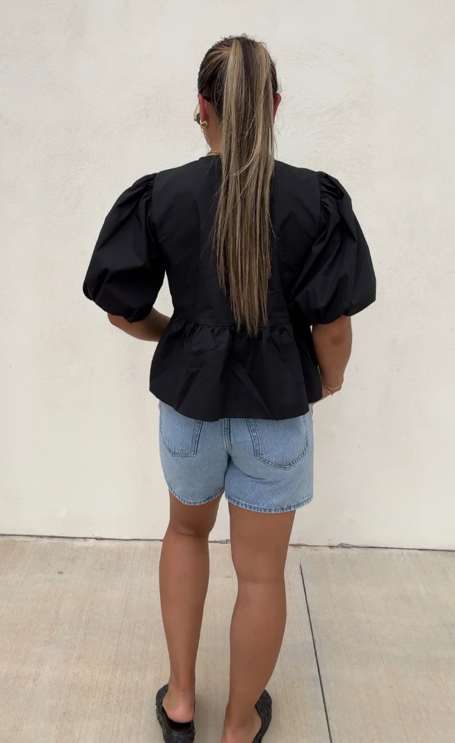 Marisol Stripe Puff Blouse - striped blouse with puffed sleeves & loose fit | Becker’s Amsterdam