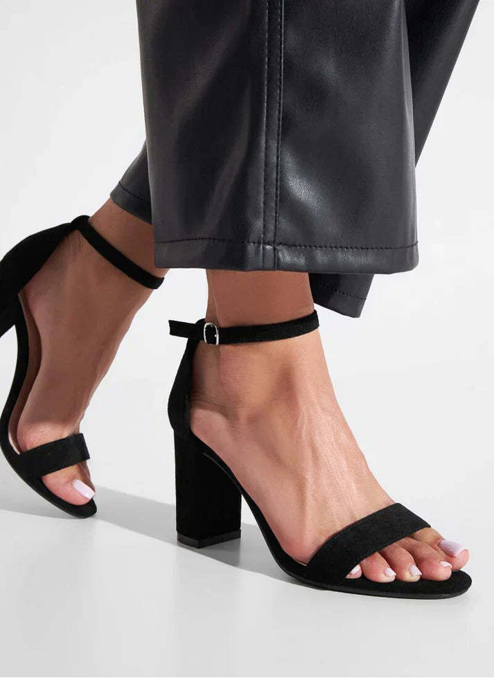 Nishella | Elegante décolleté aperta da donna