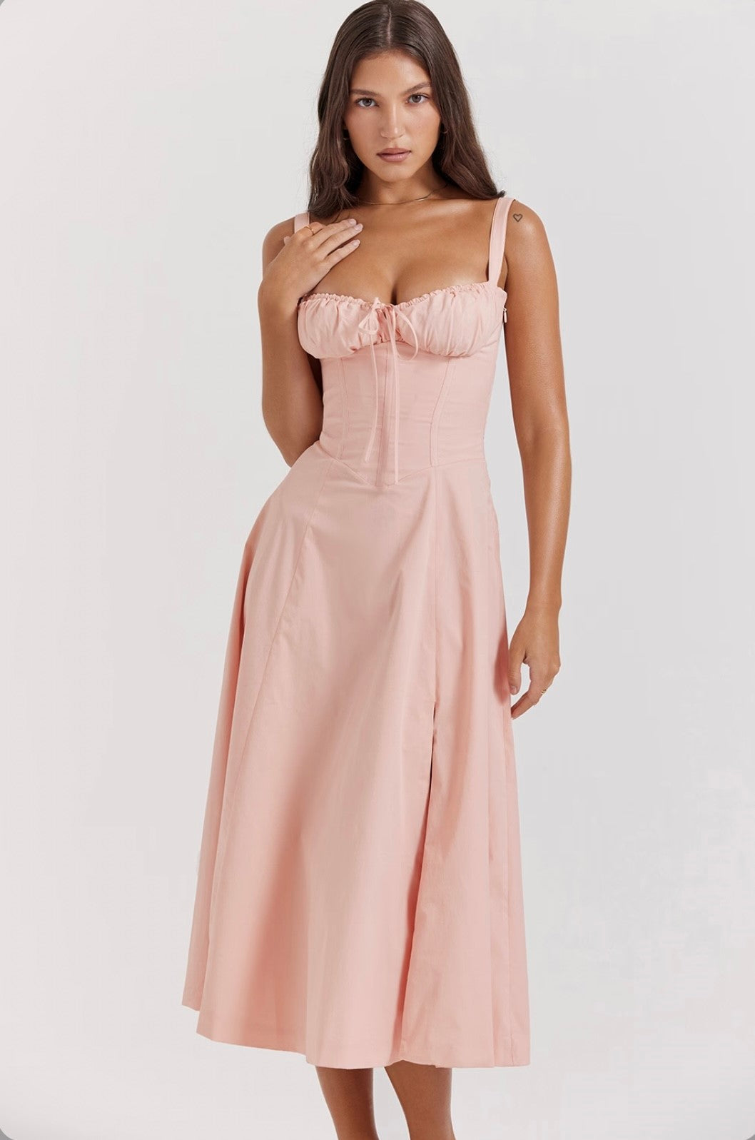Aurora Glow Dress™ – Corset-Fit Summer Dress with a Waist Accent | Becker's Amsterdam