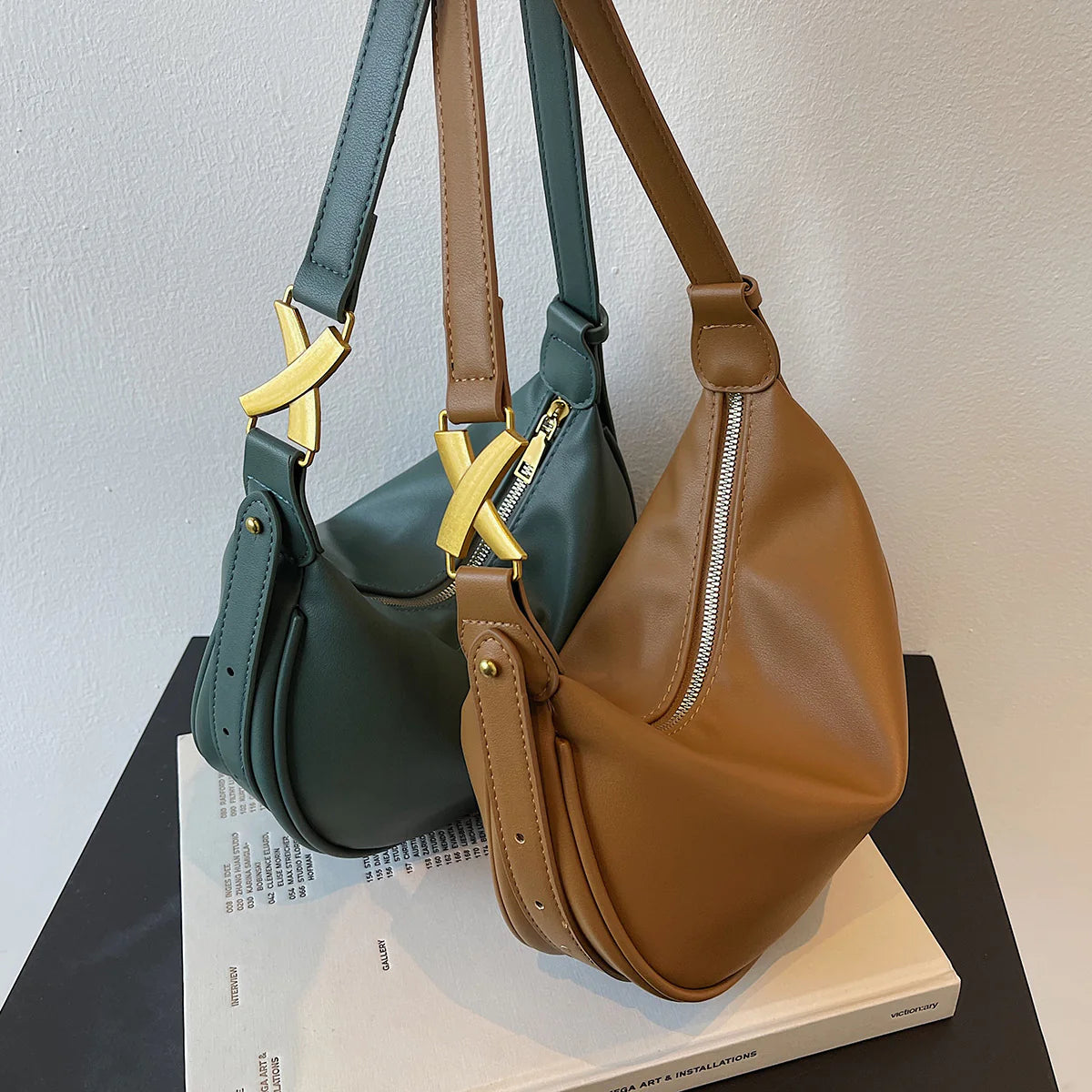 Becker's Amsterdam™ Umhängetasche Dunkelgrün - Shoulderbag Castleton Green