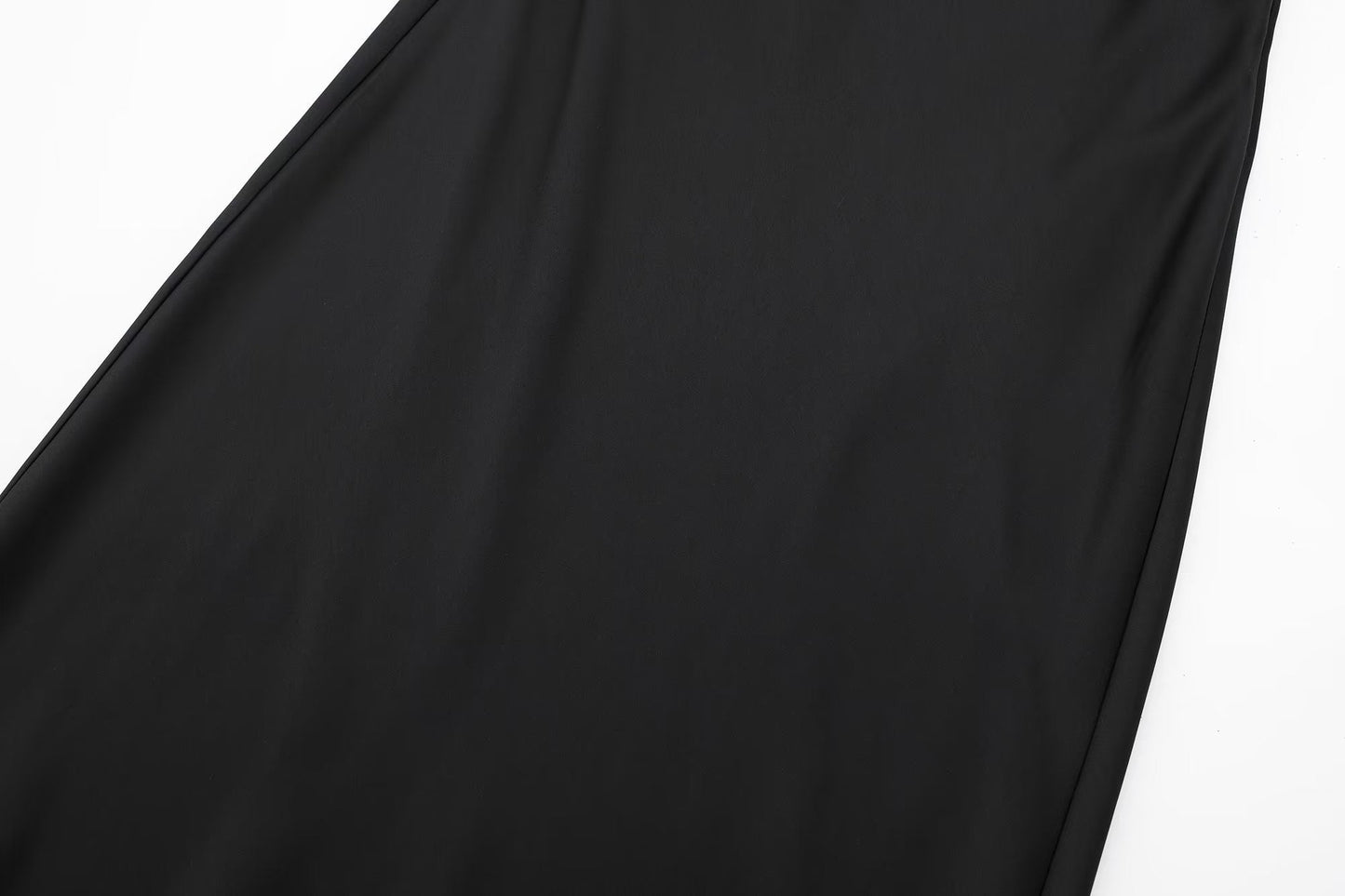 Maxi obleka Celina Bandeau – eleganten poletni slog brez naramnic | Beckerjev Amsterdam
