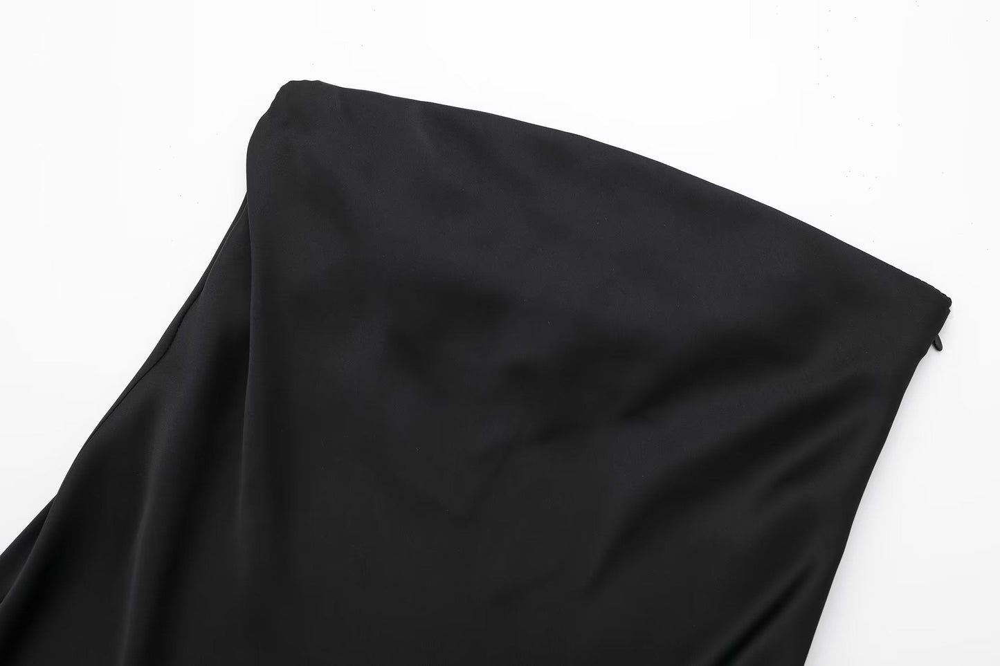 Maxi obleka Celina Bandeau – eleganten poletni slog brez naramnic | Beckerjev Amsterdam