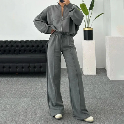 City Lounge Edit™ – Chic & Comfy Tracksuit | Becker's Amsterdam