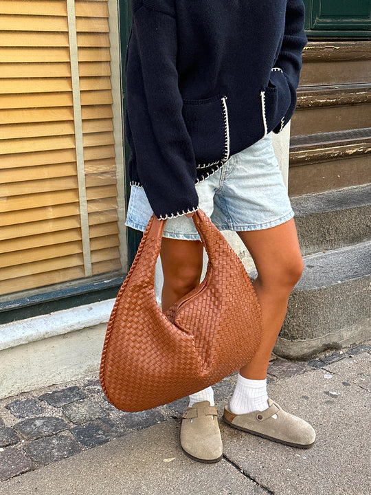 Hazel Weave Bag™ – Light Brown Woven Shoulder Bag for Women | Becker's Amsterdam