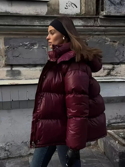 Burgunderrote Damen-Steppjacke – Warmer und leichter Wintermantel | Trendiger Look in Bordeauxrot