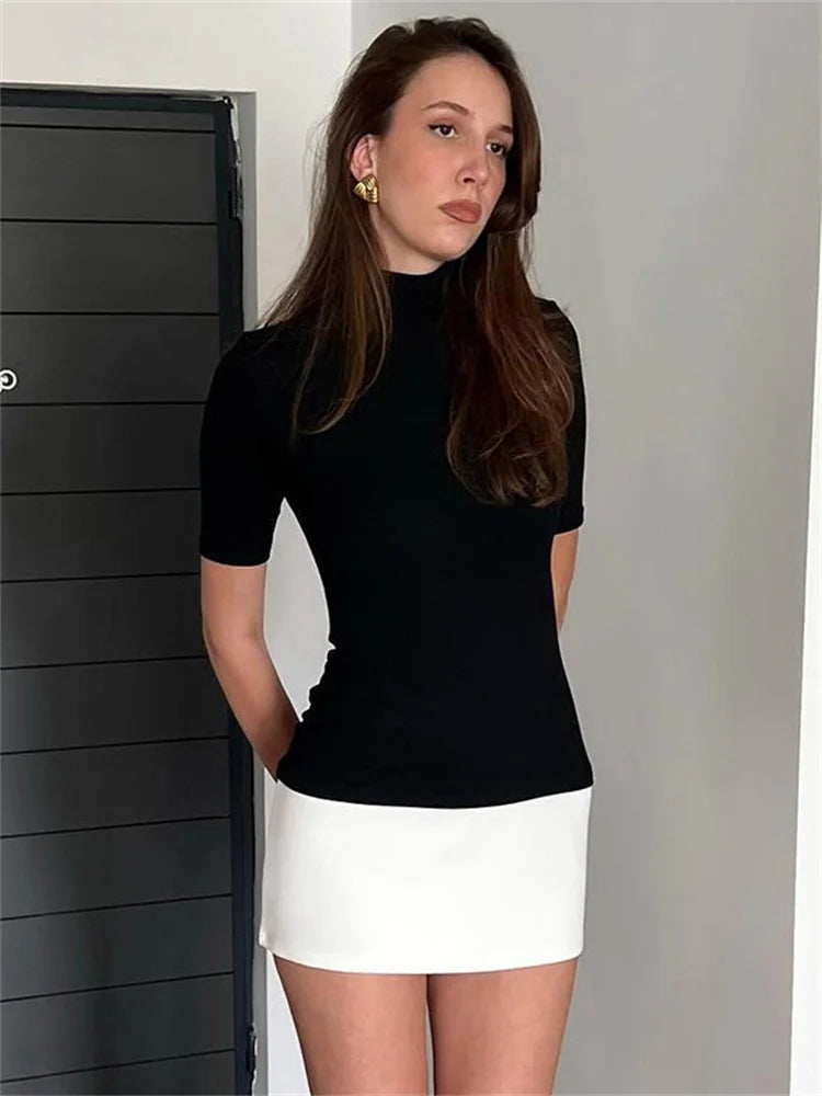 Margot Mini Dress – Strapless Mini Dress with Oversized Buttons – Elegant &amp; Trendy