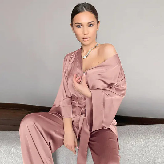 Becker's Amsterdam™ - Leusden Chique Satin Pyjamaset Med Band