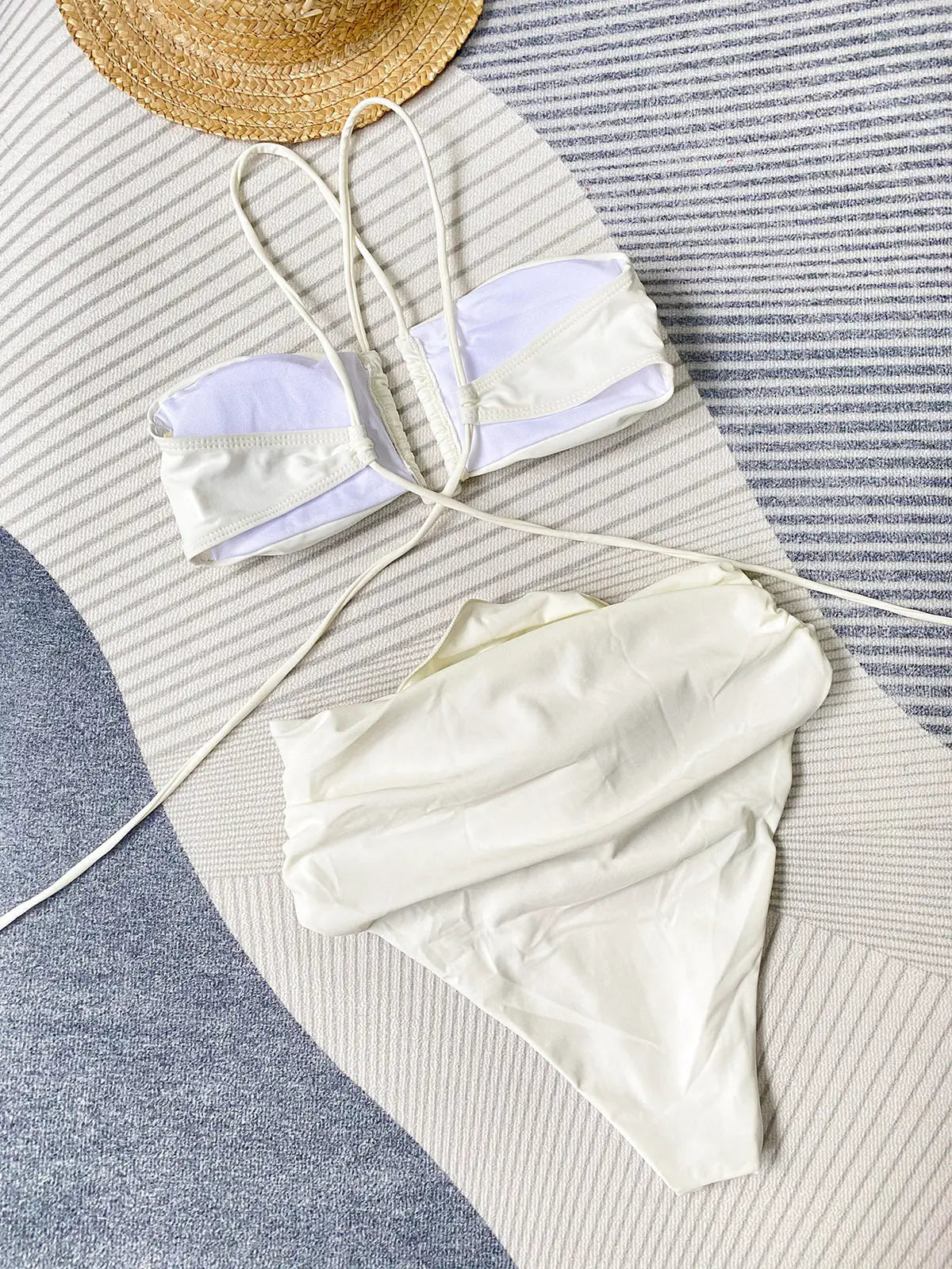Ilara Bloom Halter Bikini - Elegante Zomerstijl | Becker's Amsterdam
