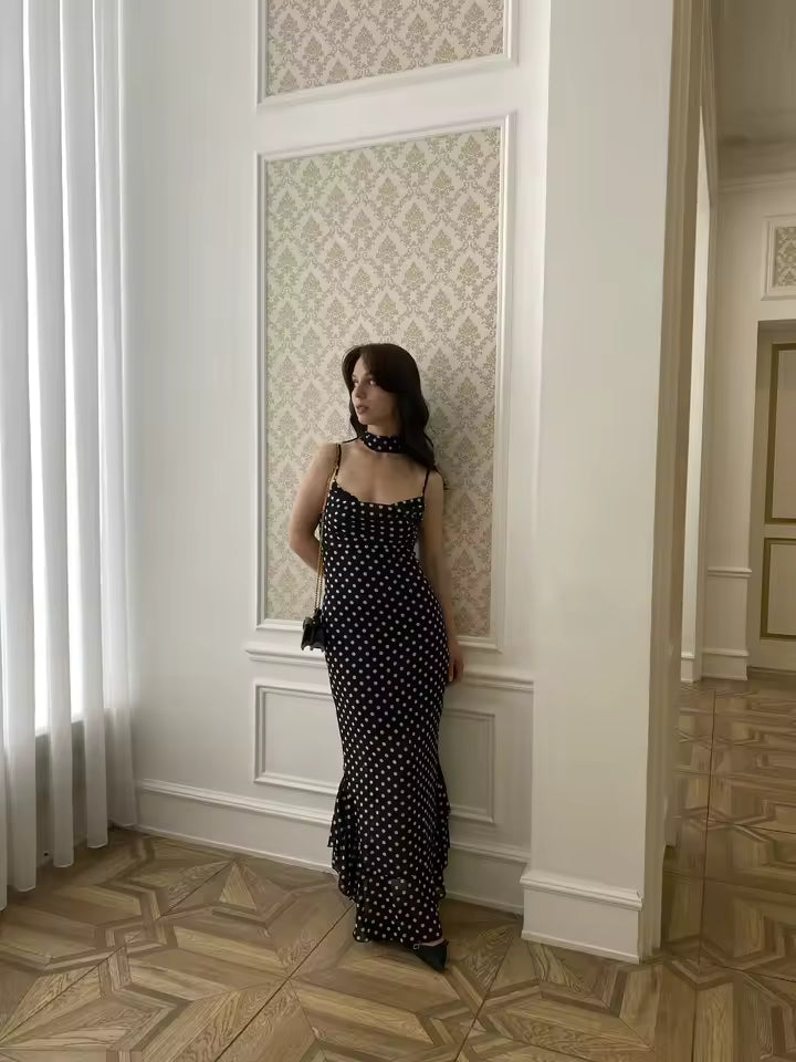 Lydia Maxi Jurk - Zwart met Witte Polkadots en Sjaaldetail │ Becker's Amsterdam