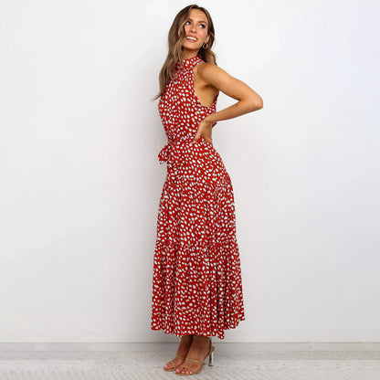Bella Long Ladies Dress con punti per un look femminile e raffinato