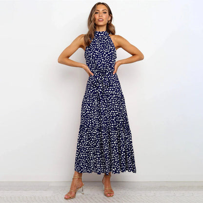 Bella Long Ladies Dress con punti per un look femminile e raffinato