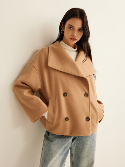 Camelo Cropped Coat | Damkappa – Elegant beskuren design och lyxigt utseende