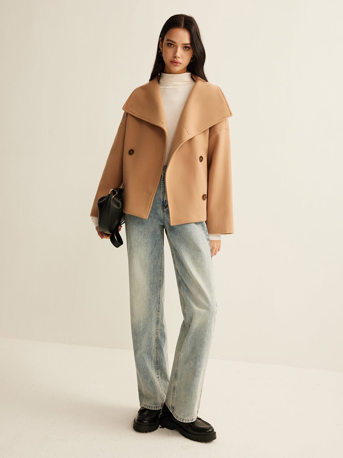 Camelo Cropped Coat | Damkappa – Elegant beskuren design och lyxigt utseende