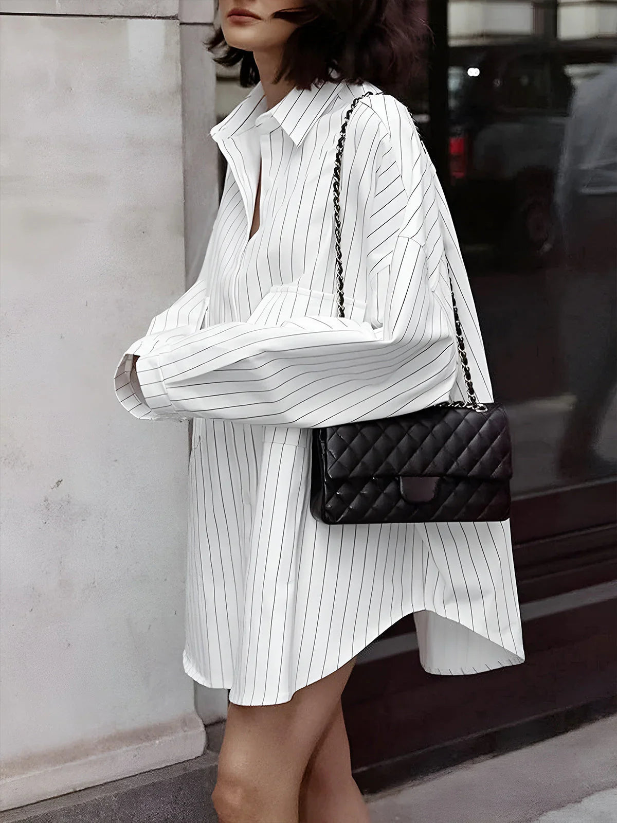 Vestido Camisa Oversized Branco Naéline – Casual Chique com Listras Elegantes | Amsterdã de Becker