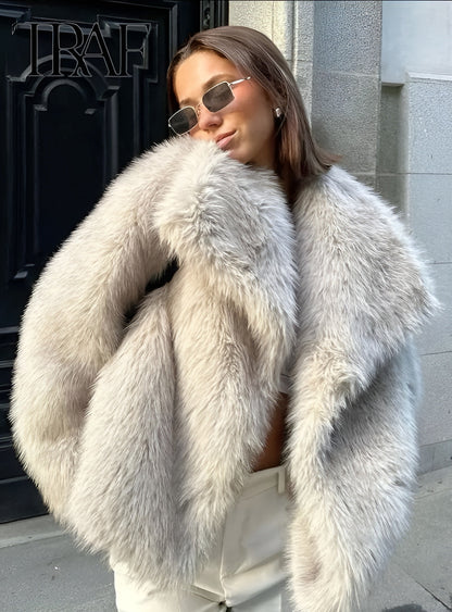Winter Whisper Coat™ – Luxury Faux Fur Winter Coat for Women | Becker's Amsterdam