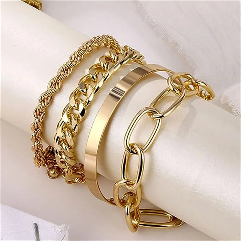Fanny Gold Armbänder Set 4-teilig – Glamour & Elegant | Beckers Amsterdam