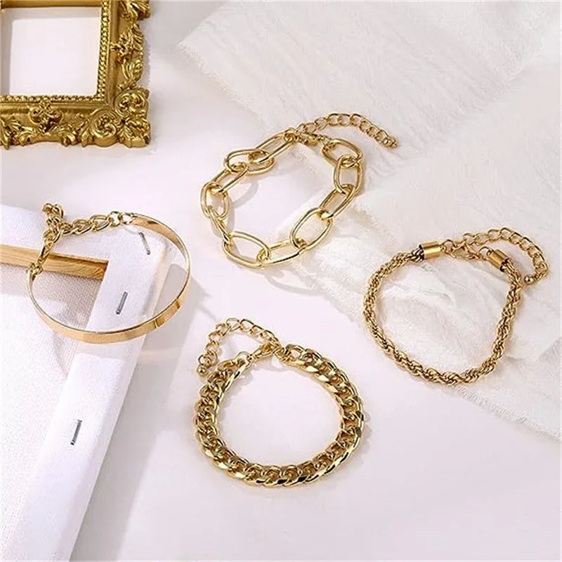Fanny Gold Armbänder Set 4-teilig – Glamour & Elegant | Beckers Amsterdam