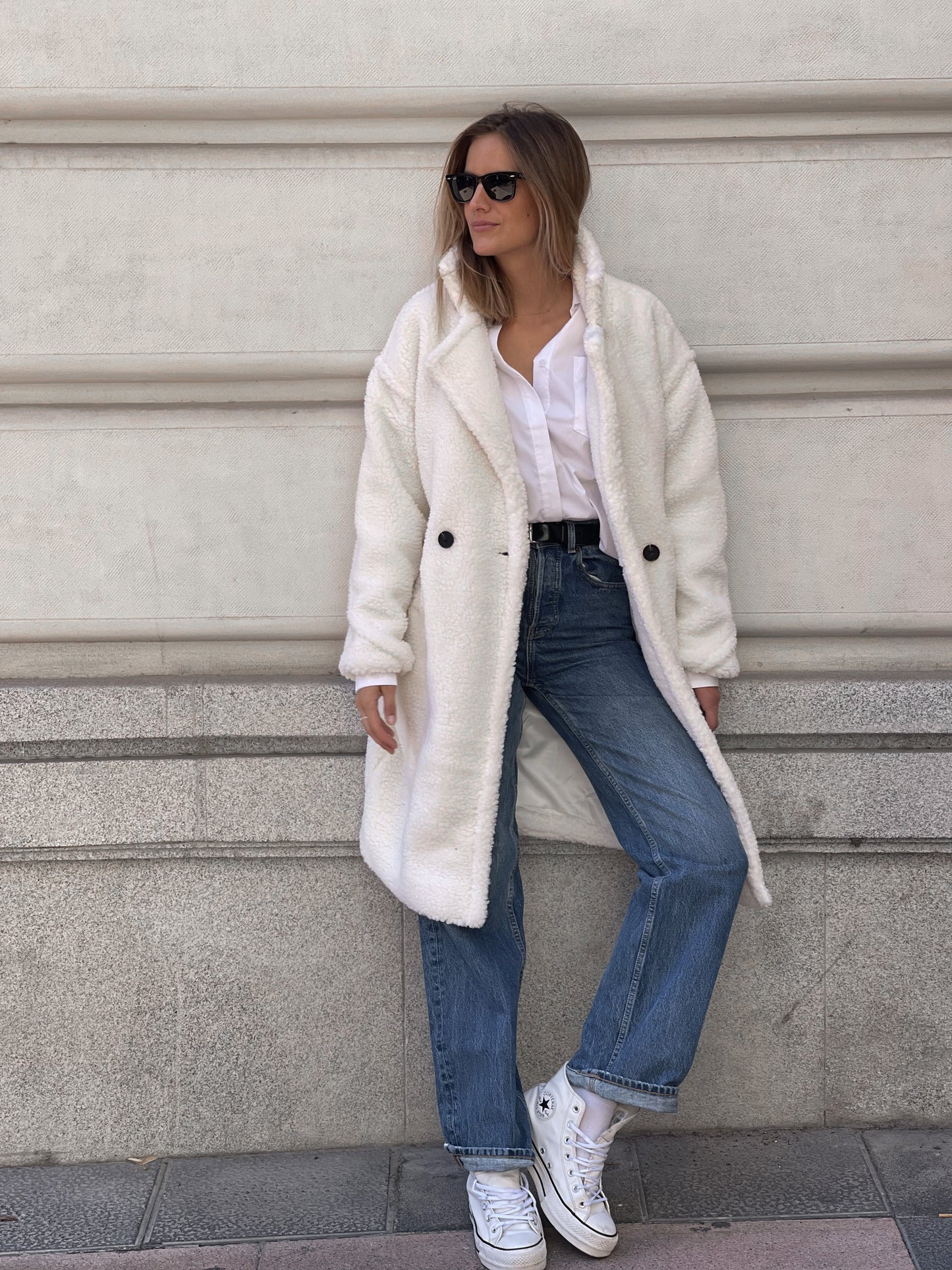 Isolde Snow Kunstpelzmantel – Langer weißer Damenmantel | Luxus &amp; Eleganz