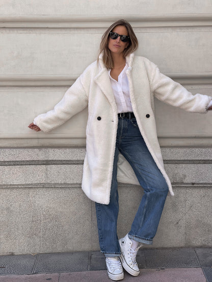 Isolde Snow Kunstpelzmantel – Langer weißer Damenmantel | Luxus &amp; Eleganz