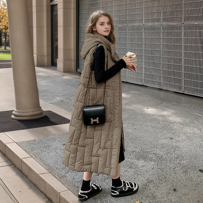 Faye Cozy Long Vest – Langer, wattierter, ärmelloser Damenmantel | Warm &amp; Bequem