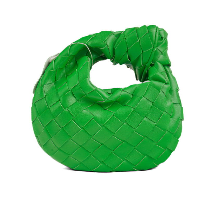 Borsa a mezzaluna intrecciata Luna - borsa in pelle intrecciata di lusso con bottoni -mano | Becker Amsterdam