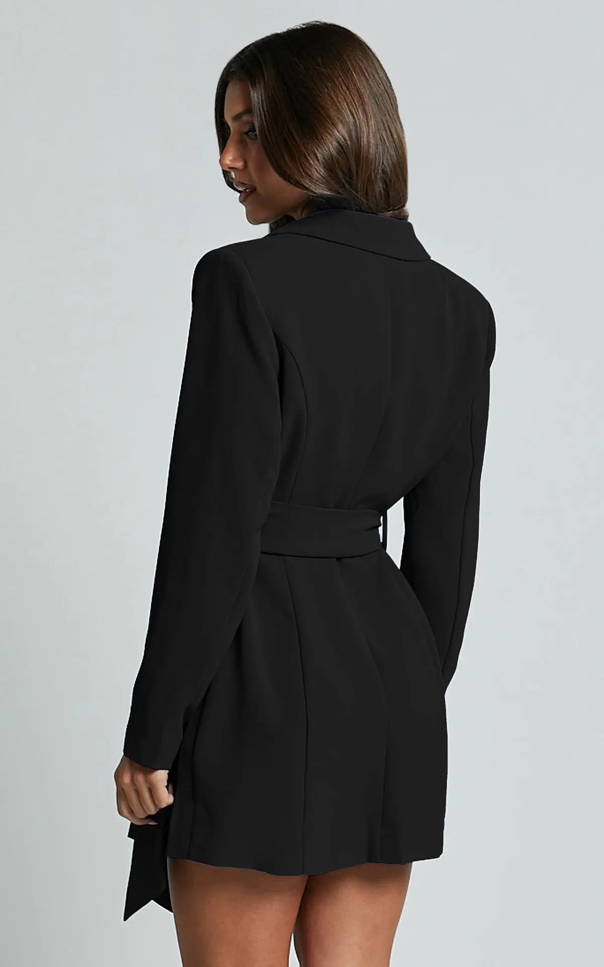 Veloura Power Blazer Dress – Elegant figursydd klänning med midjebälte