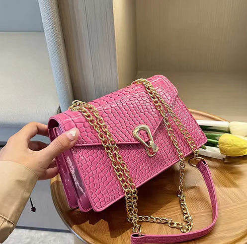 Roze Crossbodytas Met Ketting