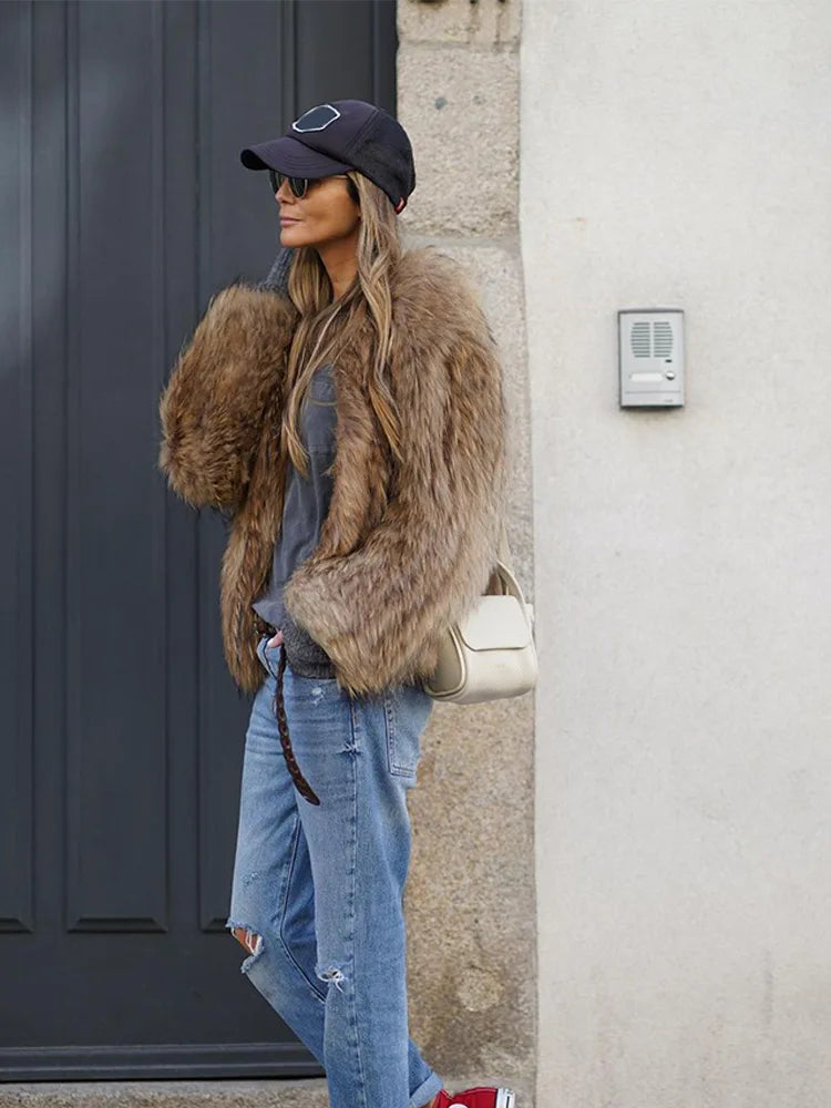 Nuvia™ Faux Fur Coat – Luxurious Women's Coat with Soft Fur Texture | Becker's Amsterdam™