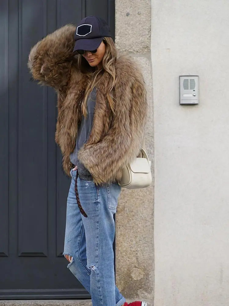 Nuvia™ Faux Fur Coat – Luxurious Women's Coat with Soft Fur Texture | Becker's Amsterdam™