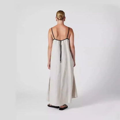 Sukienka maxi z odkrytymi plecami Ventalla – luksusowa mieszanka bawełny i ponadczasowa elegancja | Amsterdam Beckera