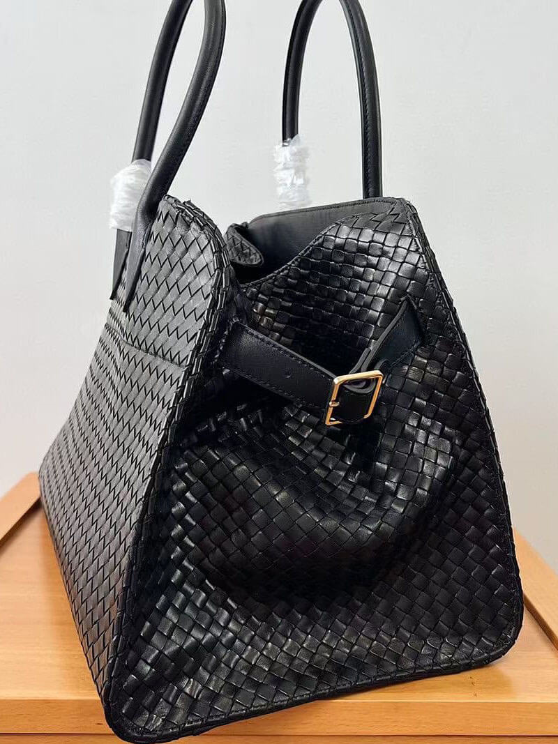 Henna Handtasche – Elegante Damenhandtasche mit geflochtenem Design und luxuriöser Verarbeitung