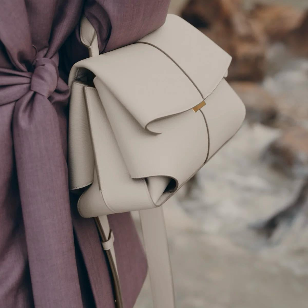 Iridella Handtasche – Becker's Amsterdam | Dezenter Luxus &amp; moderne Eleganz