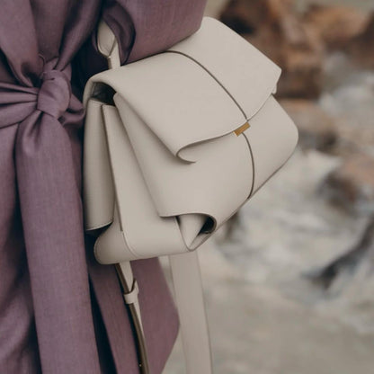 Iridella Handtasche – Becker's Amsterdam | Dezenter Luxus &amp; moderne Eleganz