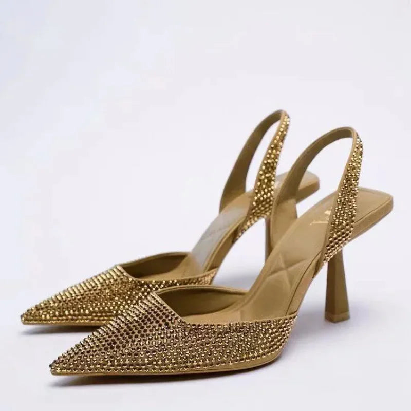 Zulma | Saltos Slingback Pretos Elegantes e Estilosos com Glitter