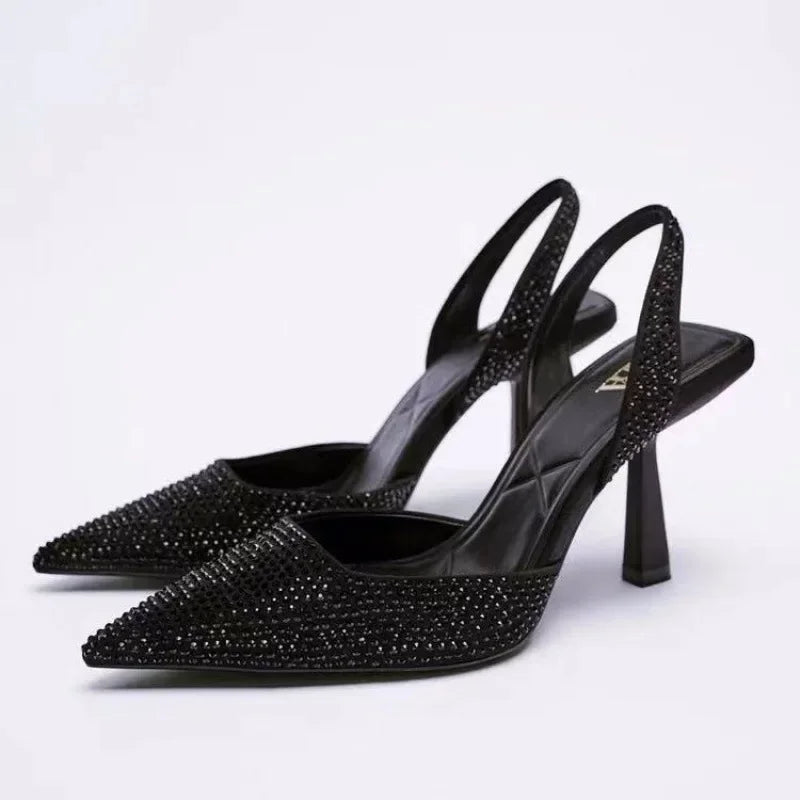 Zulma | Saltos Slingback Pretos Elegantes e Estilosos com Glitter