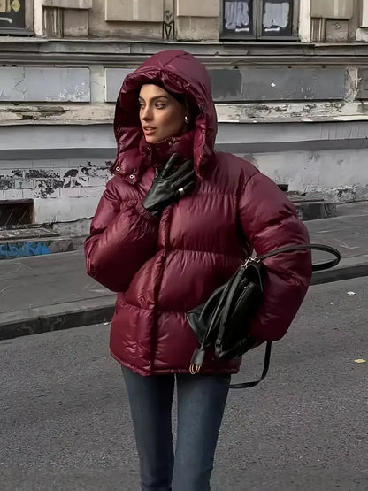 Burgunderrote Damen-Steppjacke – Warmer und leichter Wintermantel | Trendiger Look in Bordeauxrot