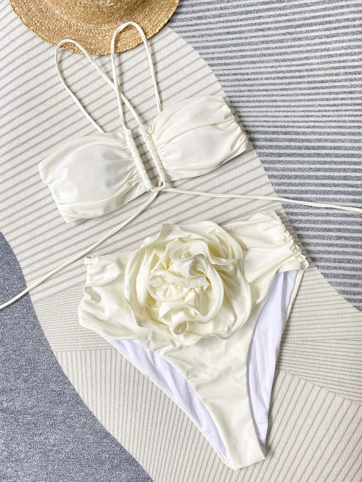 Ilara Bloom Halter Bikini - Elegante Zomerstijl | Becker's Amsterdam