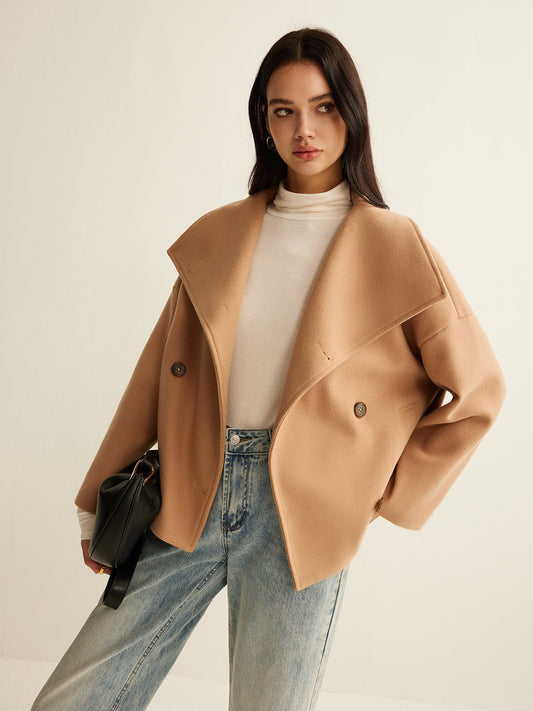 Camelo Cropped Coat – elegantan ženski kaput luksuznog izgleda u skraćenom dizajnu