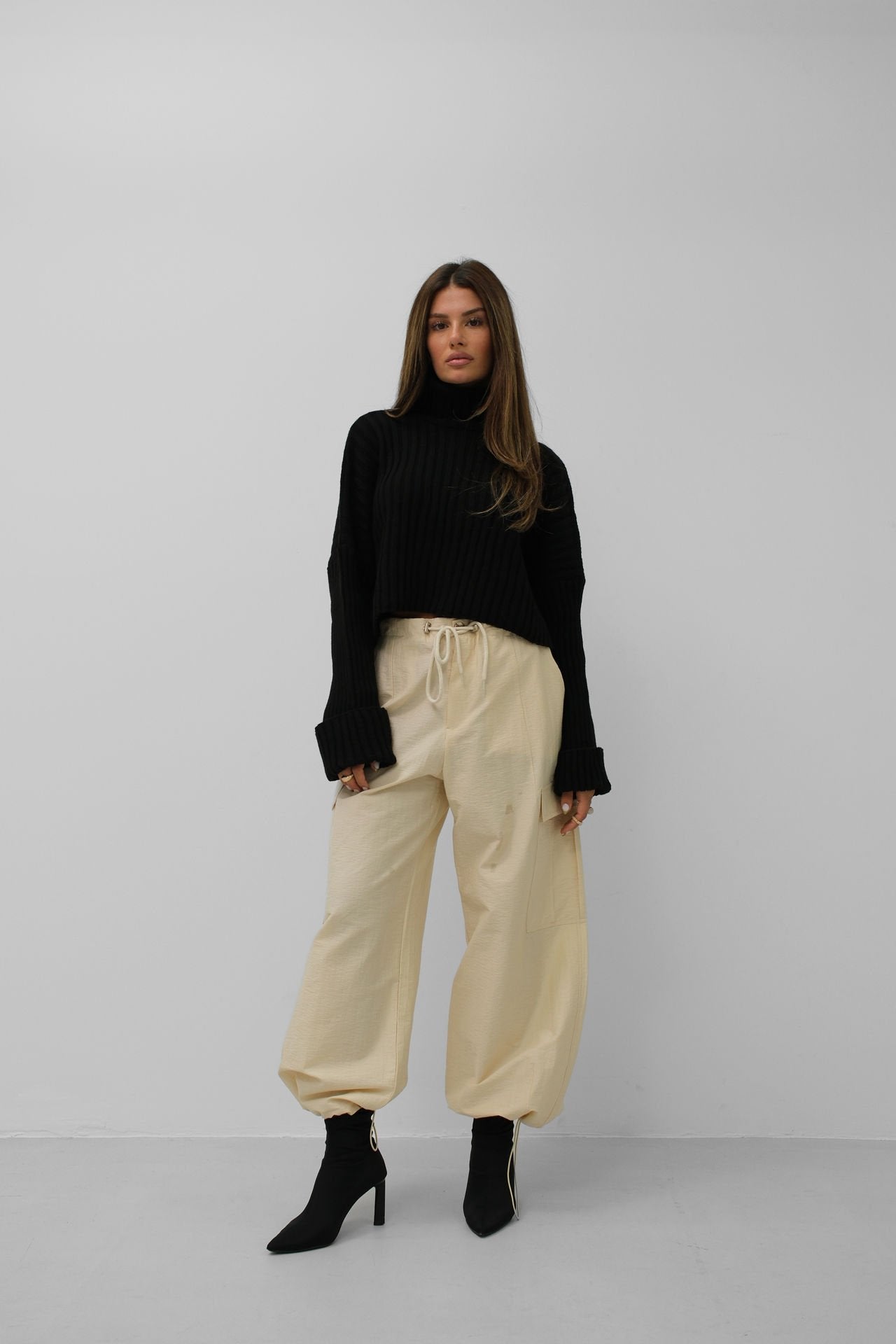 Ballaro High-Waist Pants – dames high-waist broek, elegant en comfortabel voor casual en smart-casual outfits