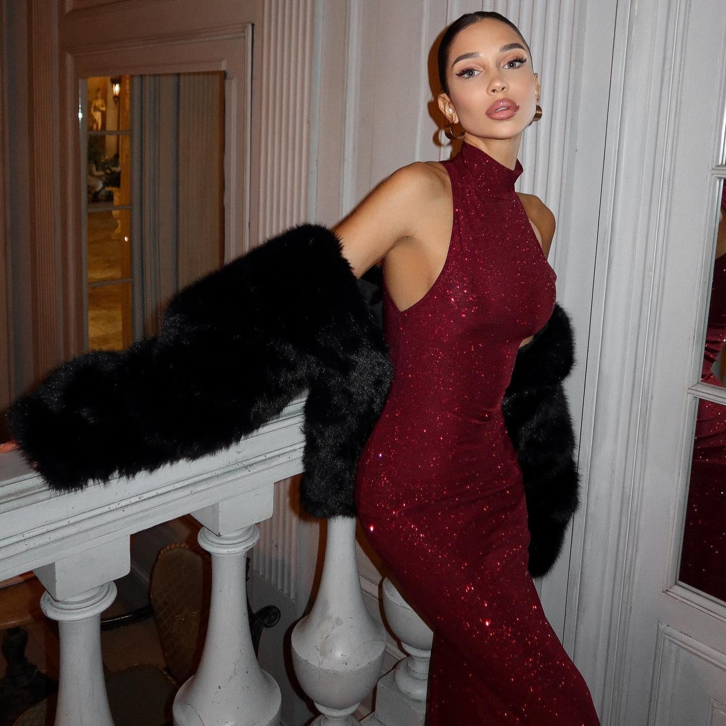 Louise Burgundy Maxi Dress – Elegant festklänning med glamour paljetter | Beckers Amsterdam