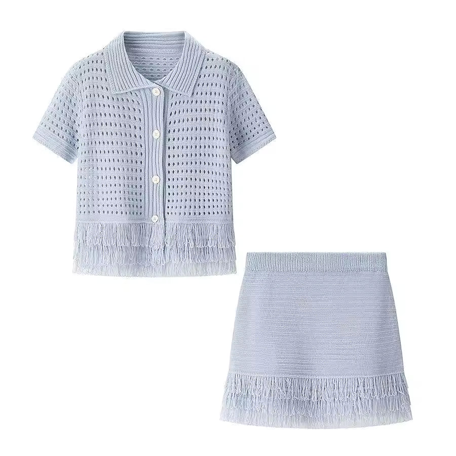 Lyna lichtblauwe crochet co-ord set met top, minirok en franjes voor een elegante zomerse resort look van Becker's Amsterdam